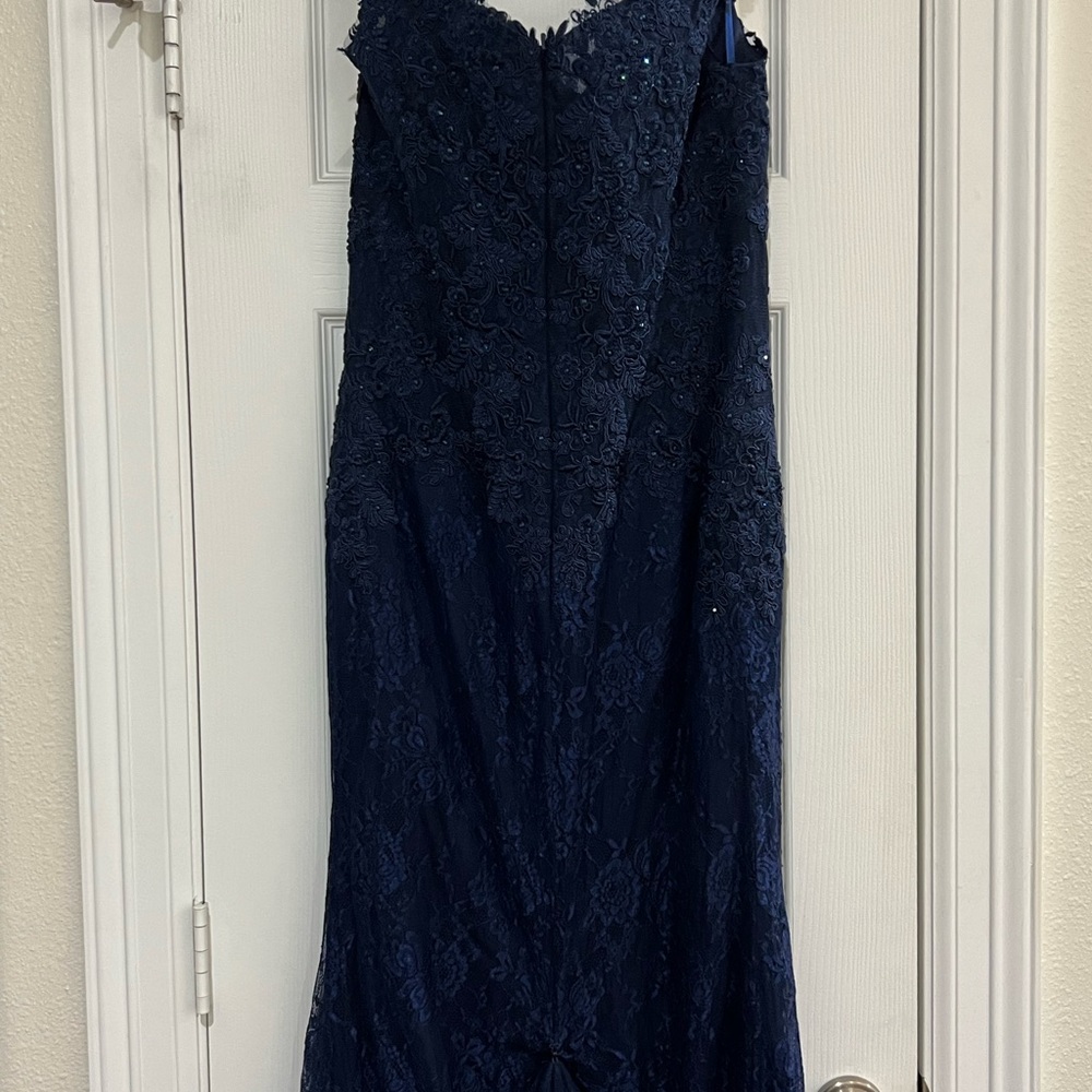 Very Elegant.Mother of the Bride Dress. Only worn once. Very good condition.